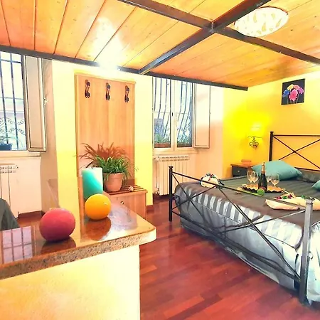 La Casa Simpatia - Con Parcheggio A Richiesta Convenzionato ! Affittacamere Roma