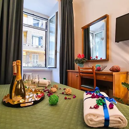 La Casa Simpatia - Con Parcheggio A Richiesta Convenzionato ! Affittacamere *