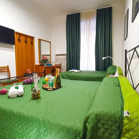 La Casa Verde - Free Secure Parking If You Book 3 Nights Róma